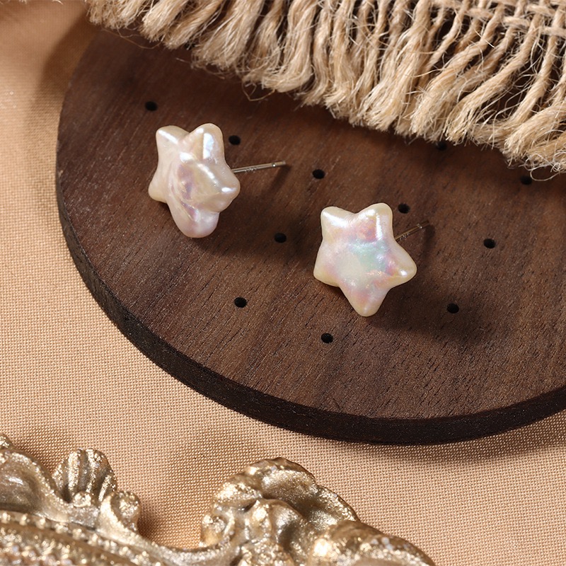 Star-shaped Pearl Earrings