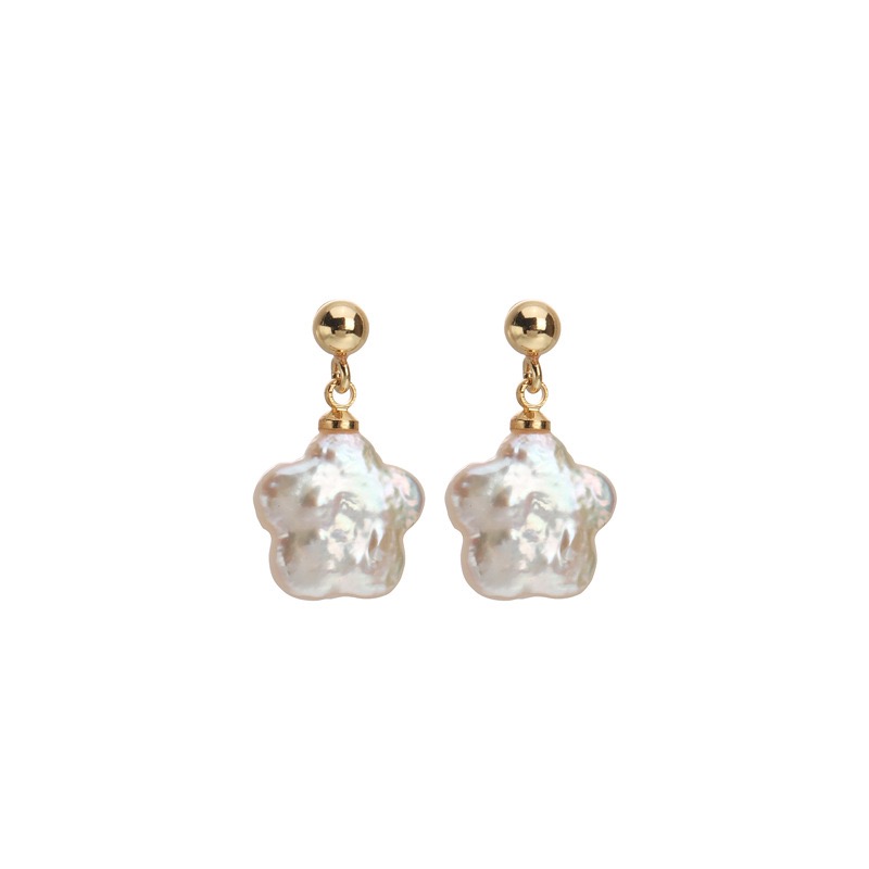 Elegant Pearl Flower Earrings