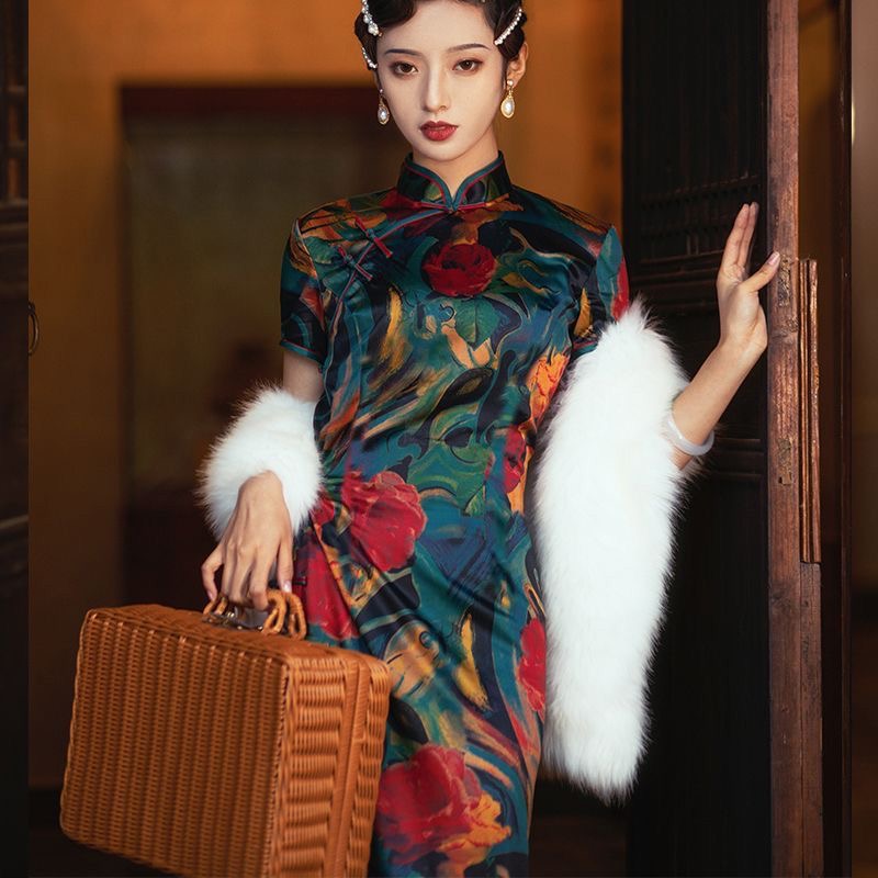 Elegant Floral Cheongsam