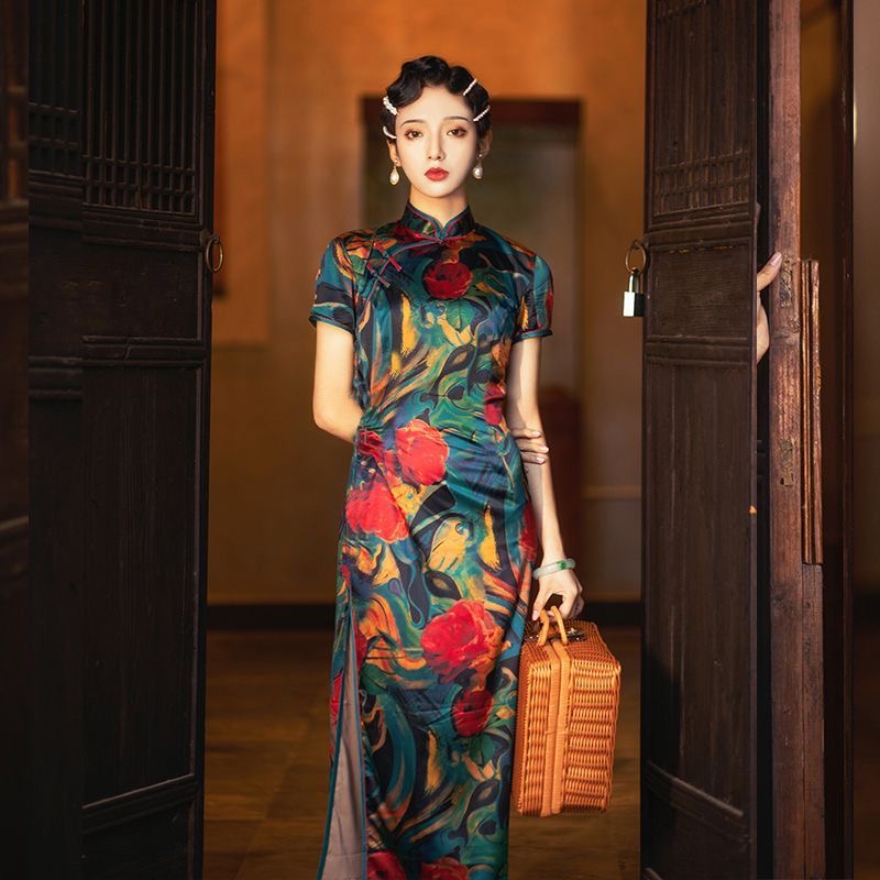 Elegant Floral Cheongsam