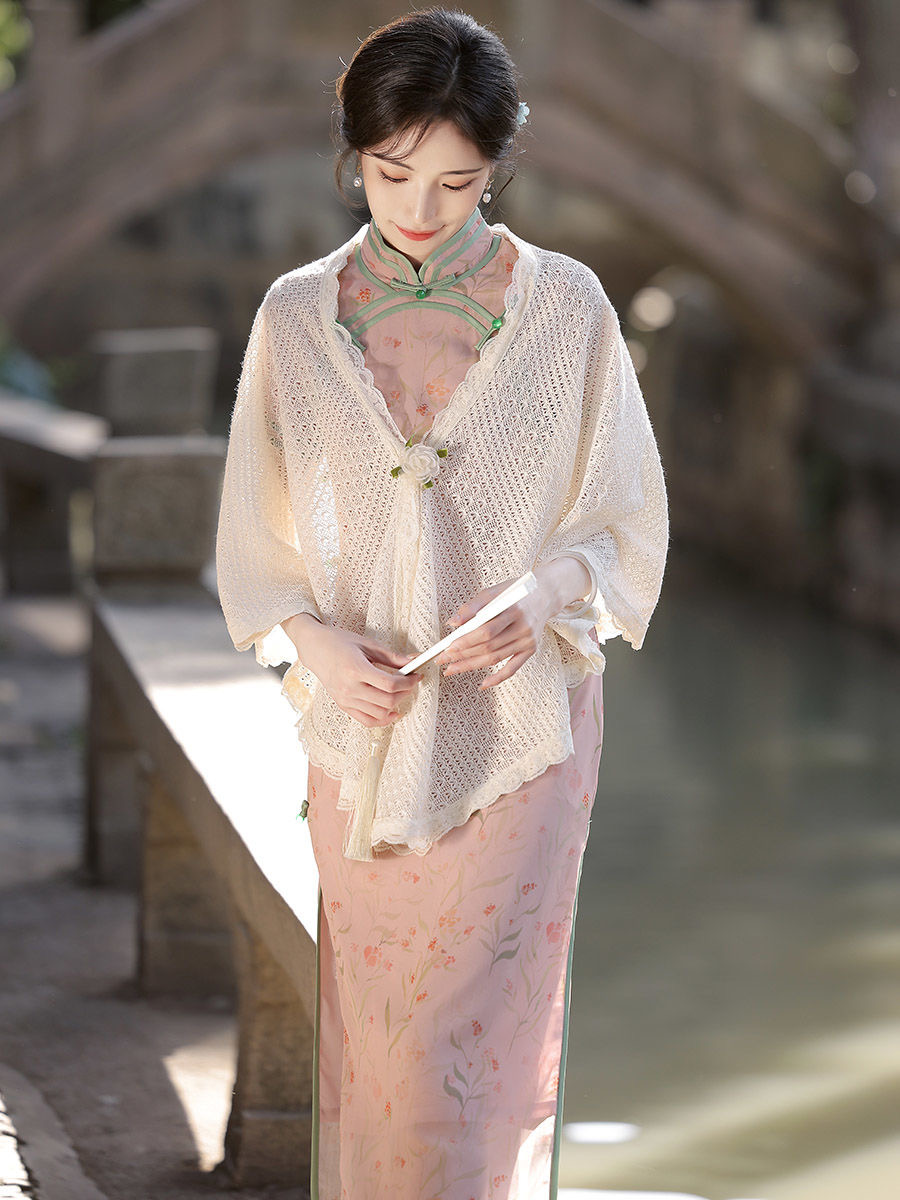 Elegant Cheongsam