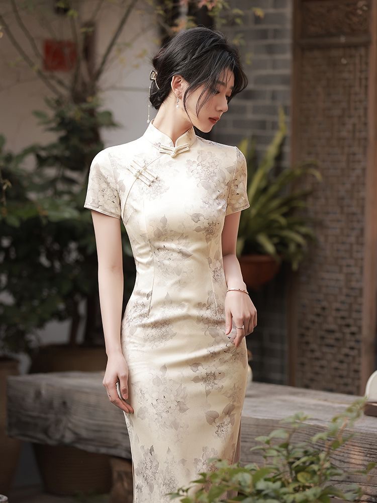 Elegant  Cheongsam