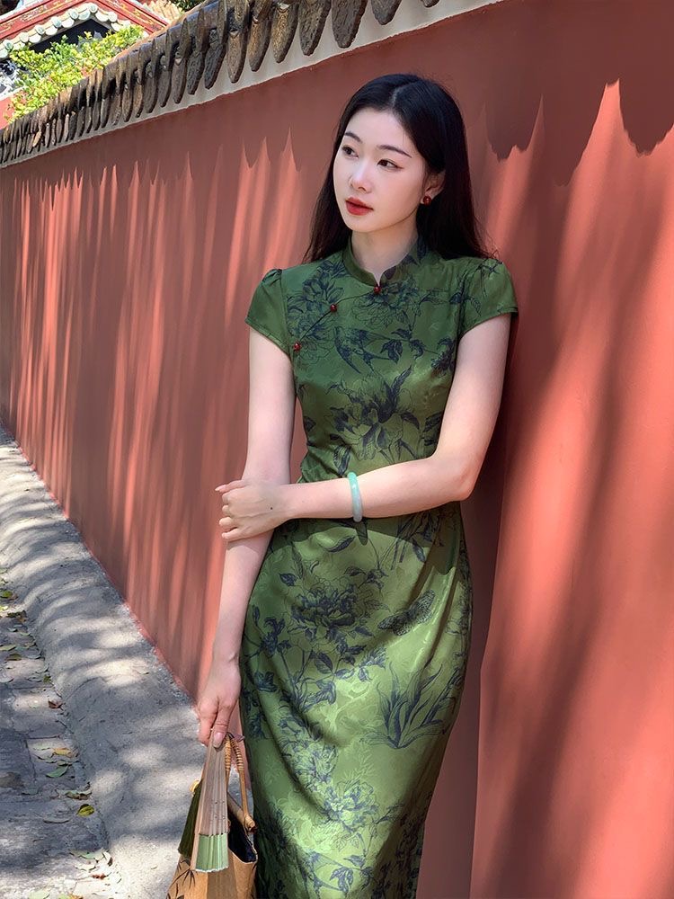 Elegant Green Cheongsam