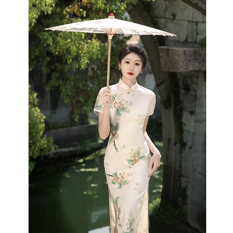Traditional Chinese Cheongsam Dress