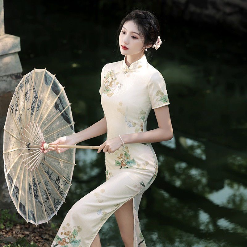 Traditional Chinese Cheongsam Dress