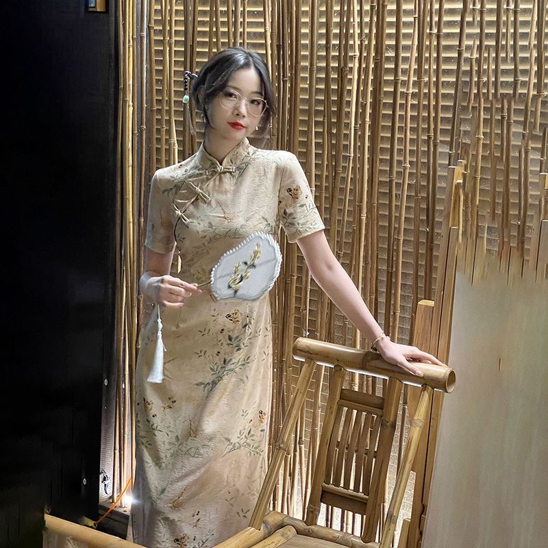 Elegant Floral Cheongsam Dress