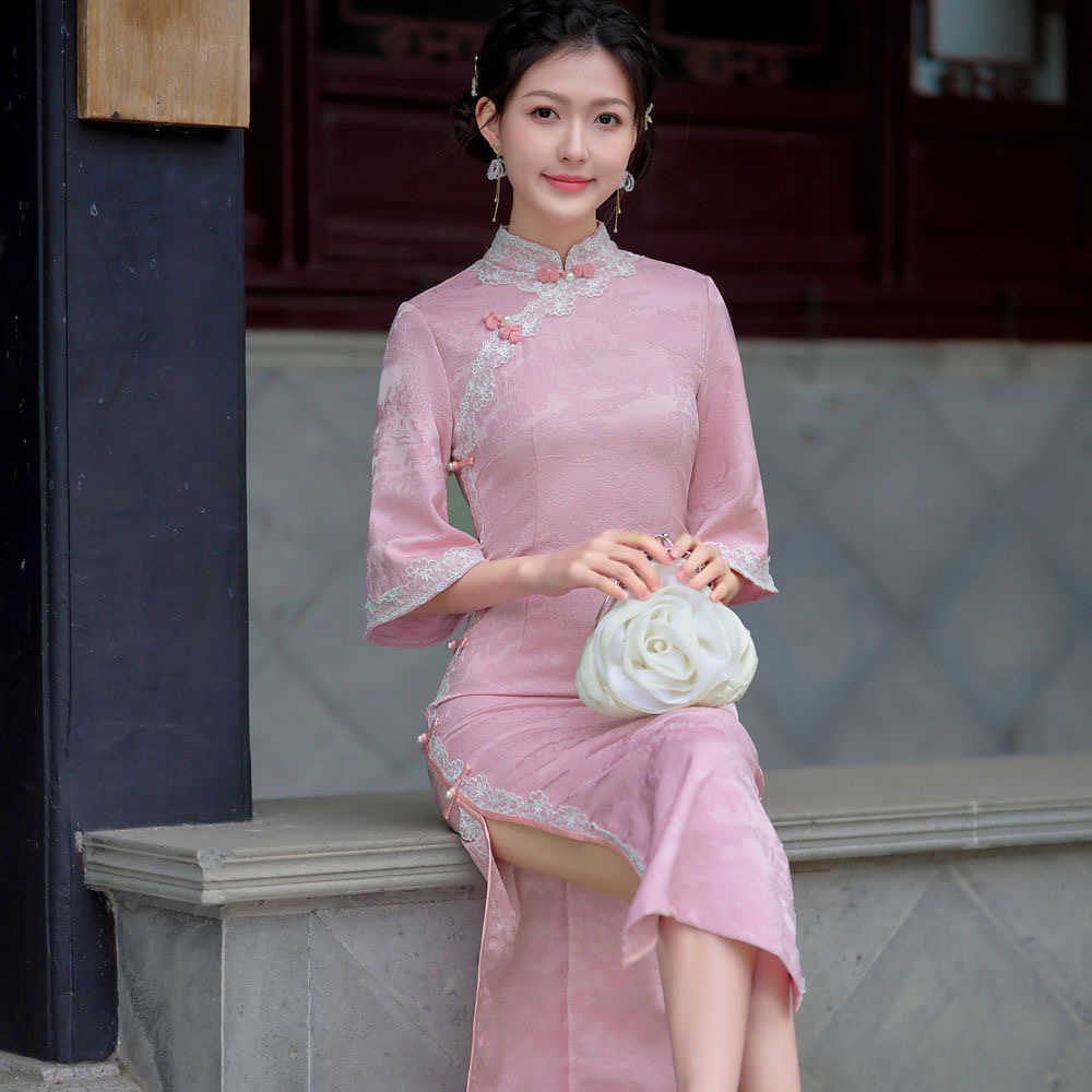 Elegant Pink Cheongsam Dress