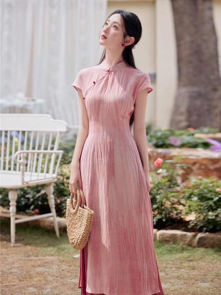 Elegant Pink Cheongsam