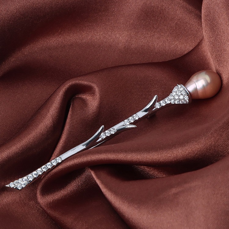 Elegant Pearl Hairpins