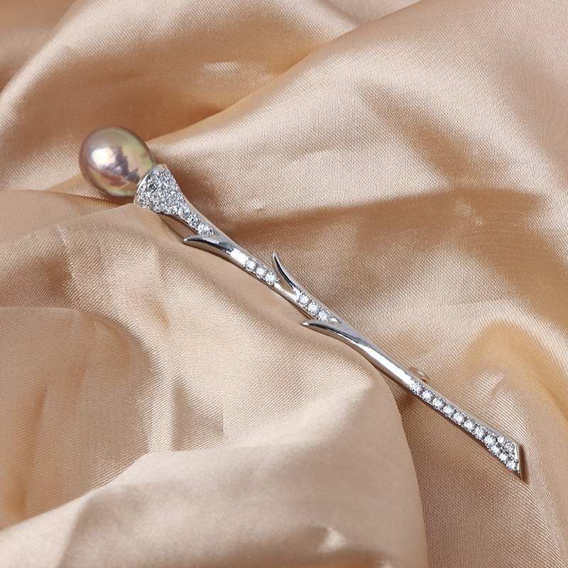 Elegant Pearl Hairpins