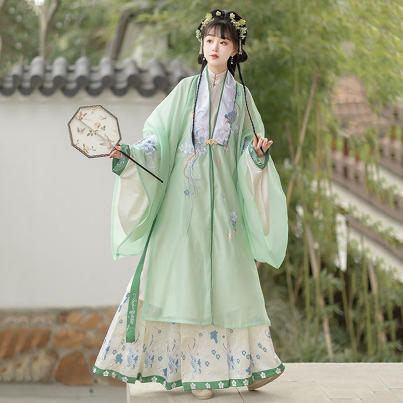 Traditional Hanfu Dress