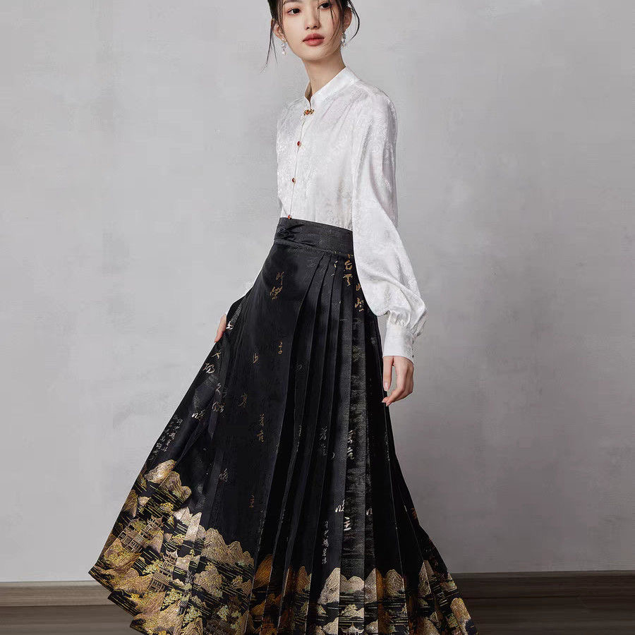 Elegant Black and Gold Skirt