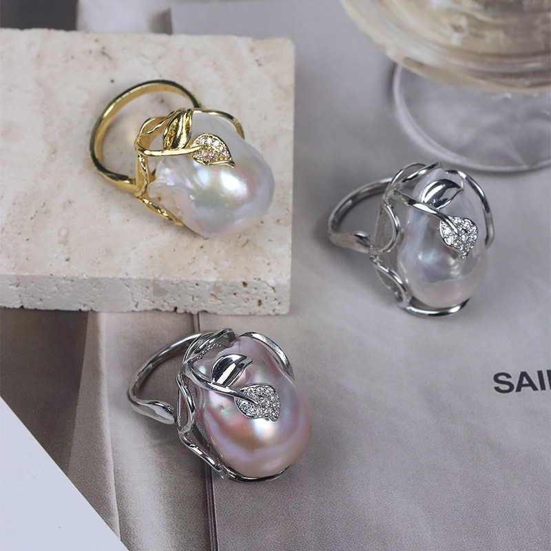 Elegant Pearl Rings