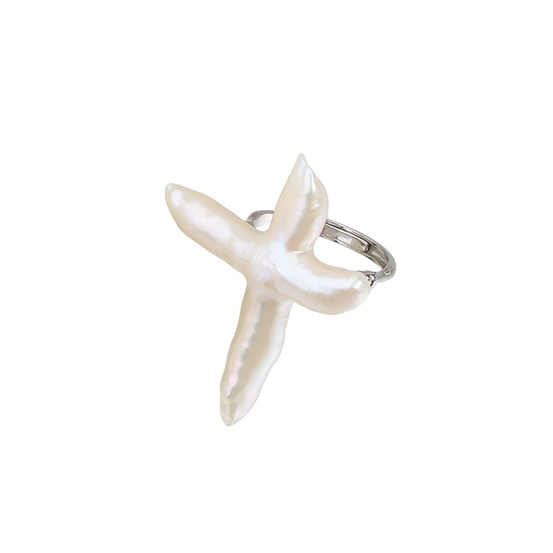 Elegant Pearl Flower Rings