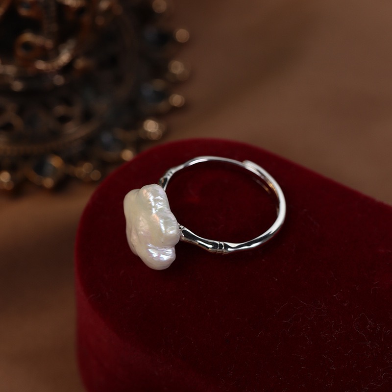 Silver Pearl Ring