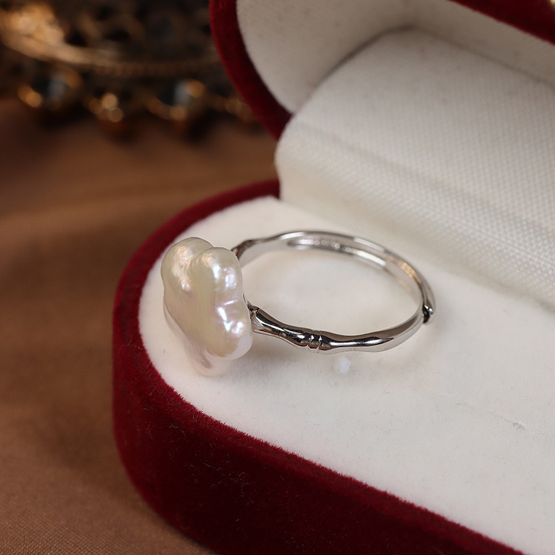 Silver Pearl Ring