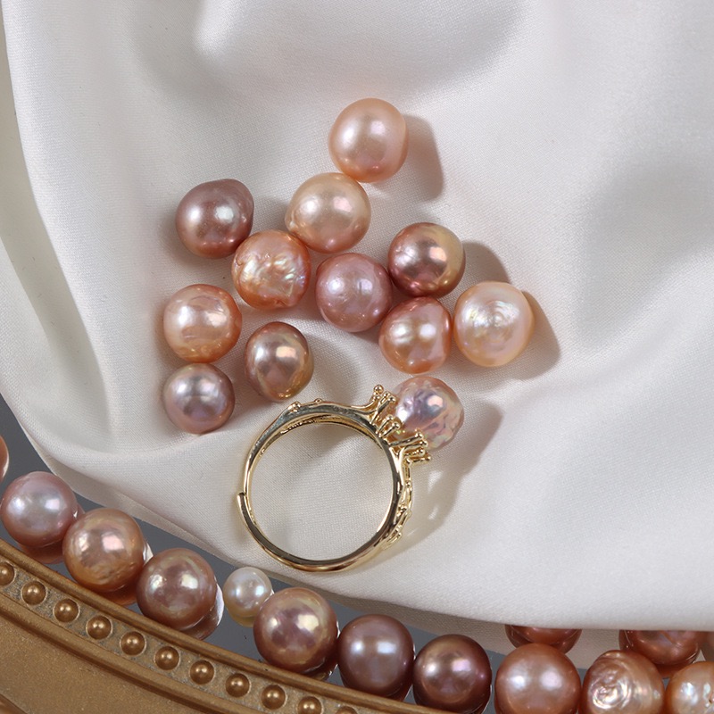 Elegant Pearl Ring