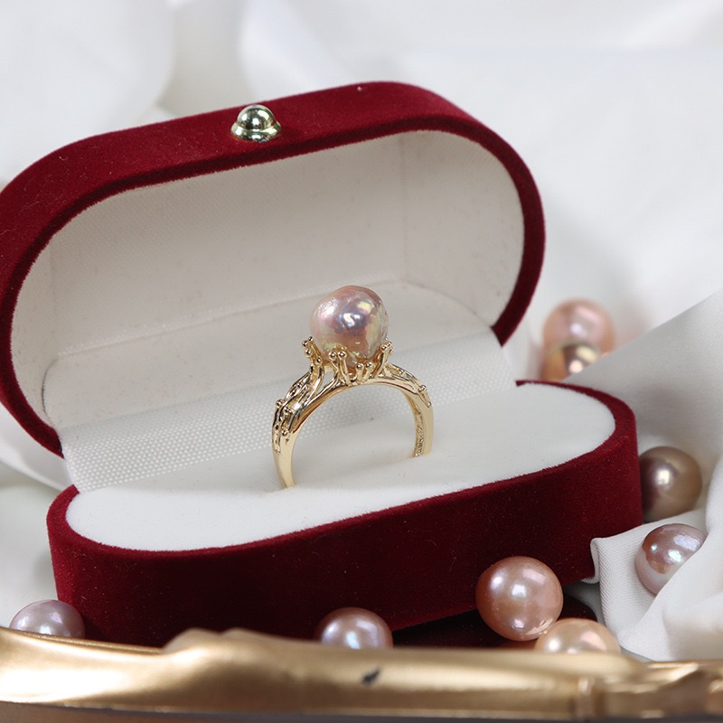 Elegant Pearl Ring