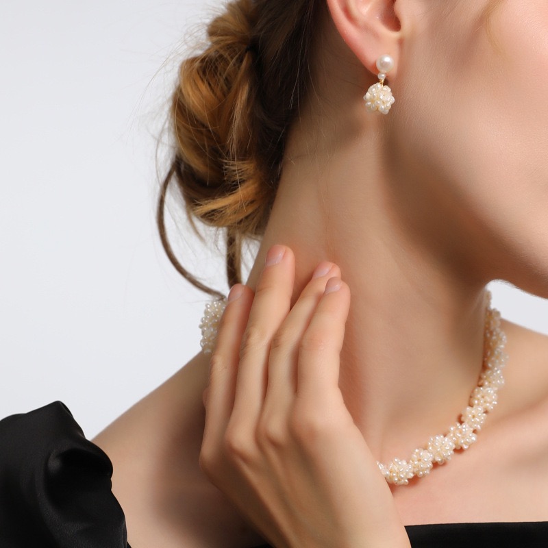 Elegant Pearl Bracelet necklace earrings Jewelry set 