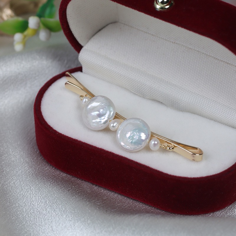 Elegant Pearl Hair Clip