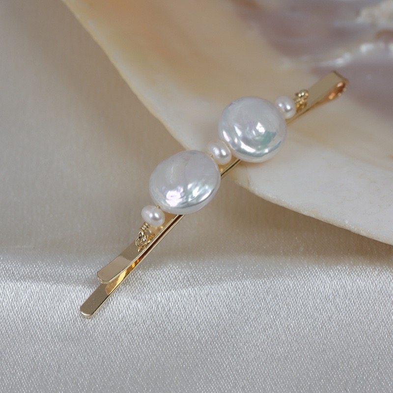 Elegant Pearl Hair Clip