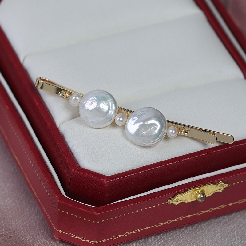 Elegant Pearl Hair Clip