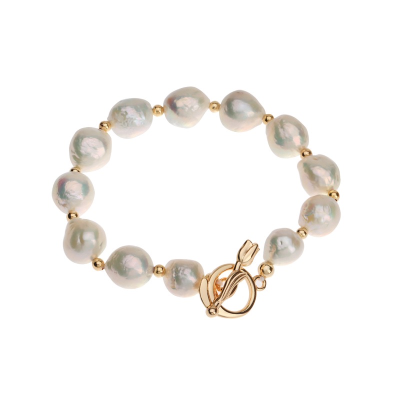 Elegant Pearl Bracelet