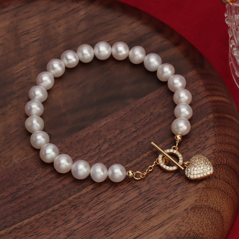 Pearl Bracelet with Heart Charm