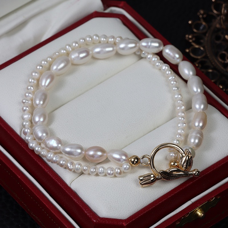 Elegant Pearl Bracelet