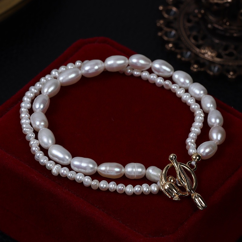 Elegant Pearl Bracelet