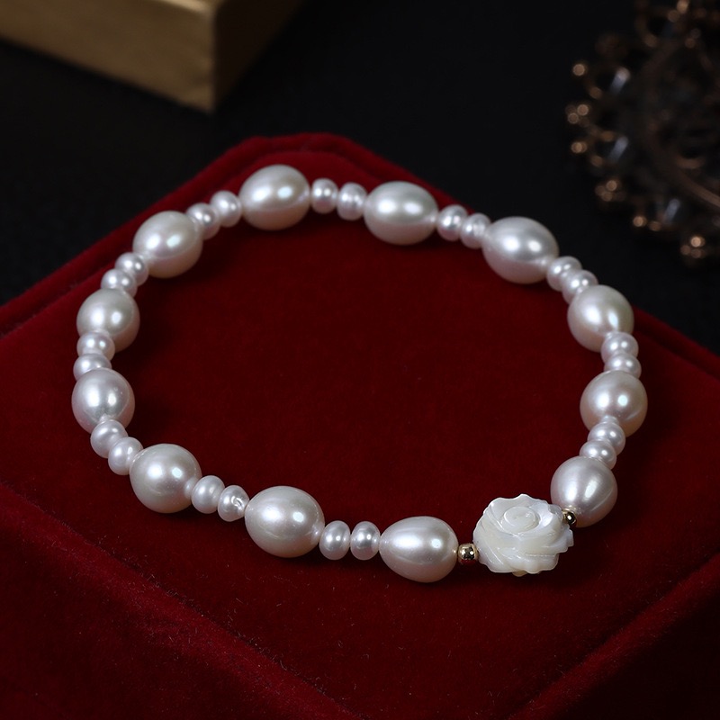 Elegant Pearl Bracelet