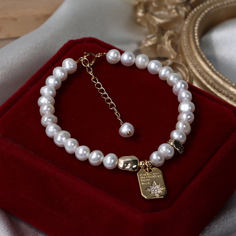 Elegant Pearl Bracelet