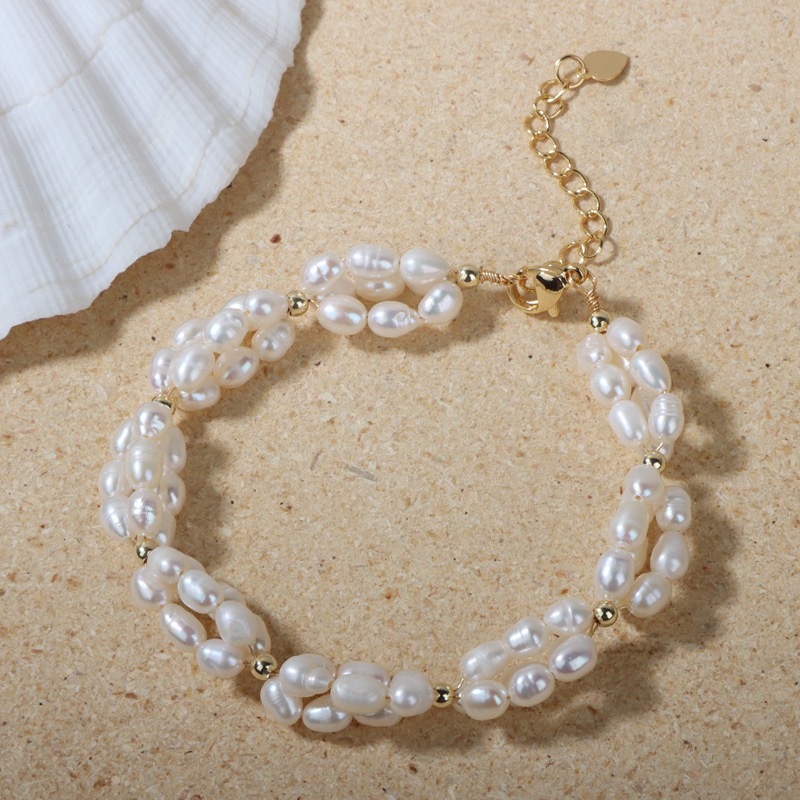 Elegant Pearl Bracelet