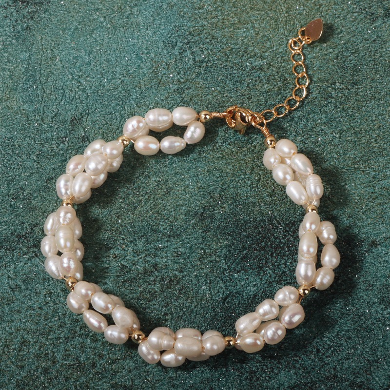Elegant Pearl Bracelet