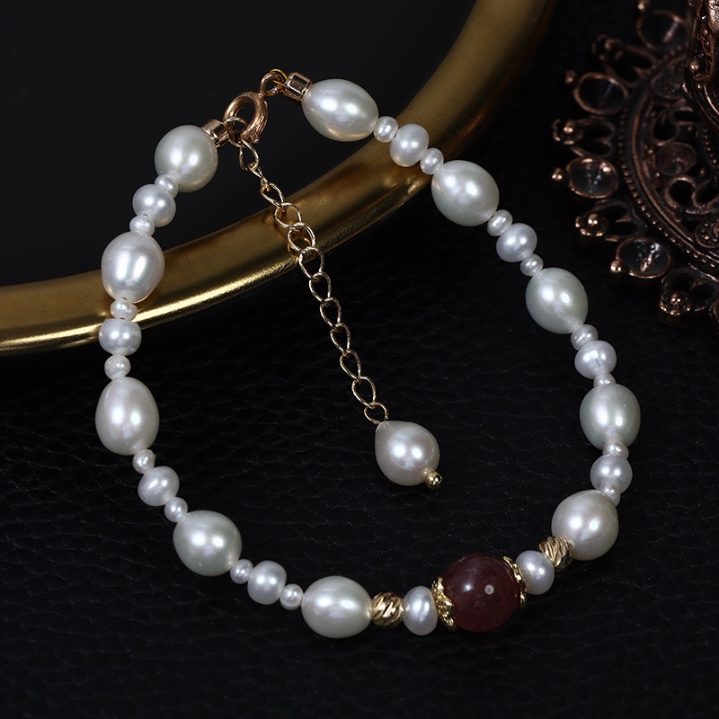 Elegant Pearl Bracelet