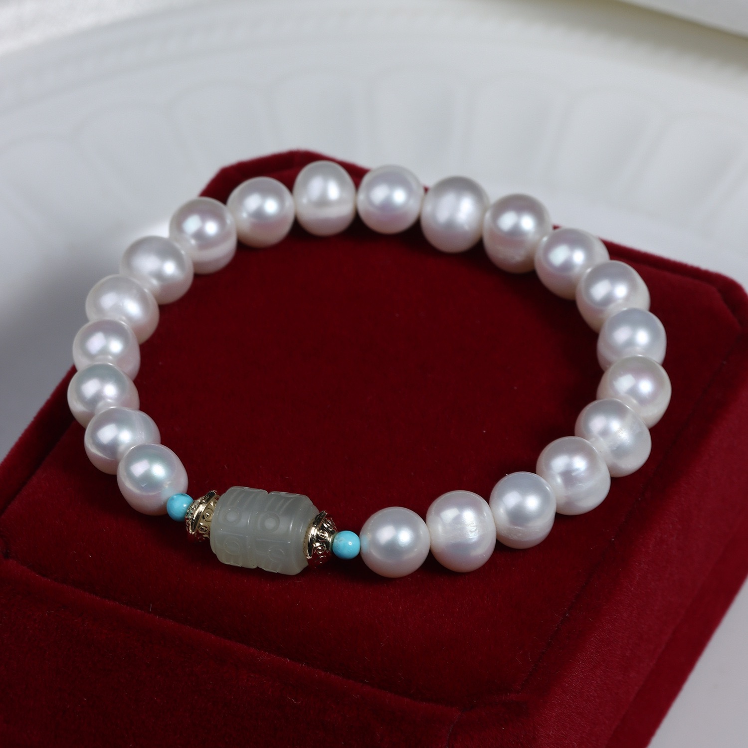 Elegant Pearl Bracelet