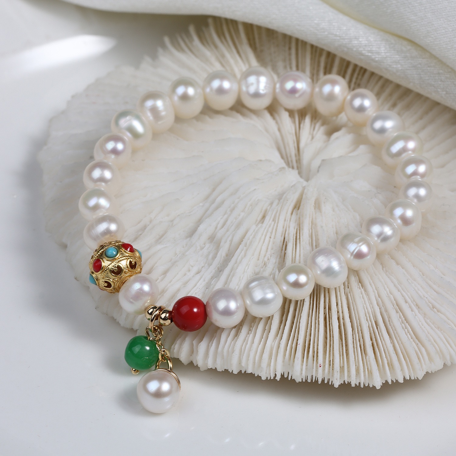 Elegant Pearl Bracelet