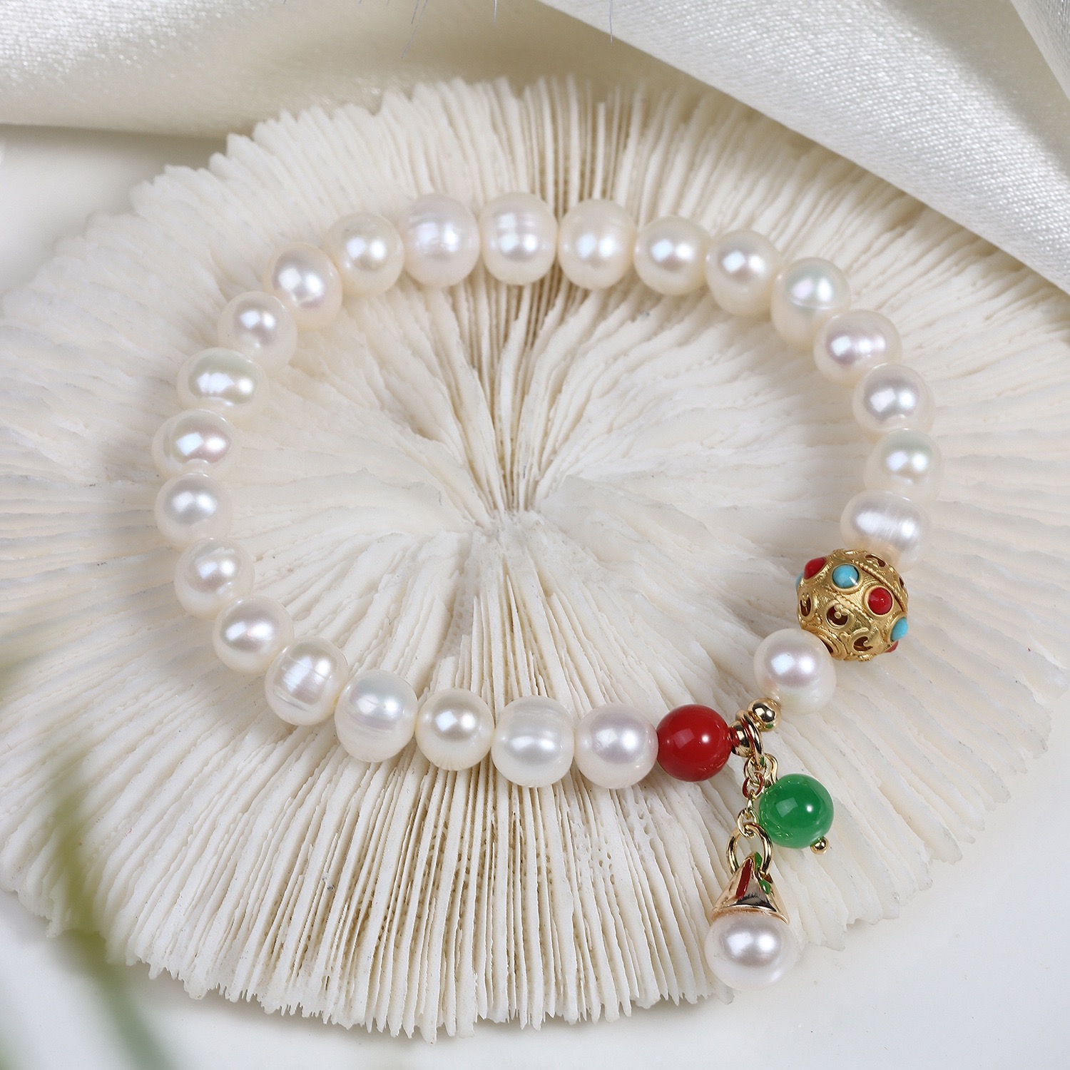 Elegant Pearl Bracelet
