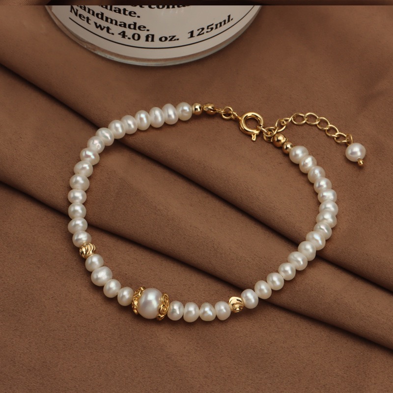 Elegant Pearl Bracelet