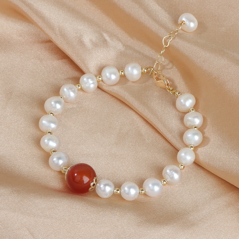 Elegant Pearl Bracelet