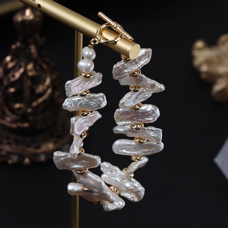 Elegant Pearl Bracelet