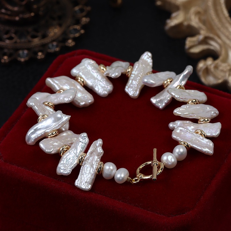 Elegant Pearl Bracelet