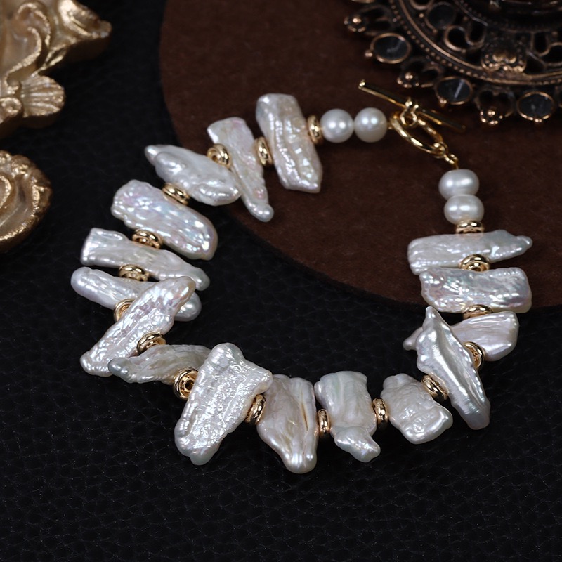 Elegant Pearl Bracelet