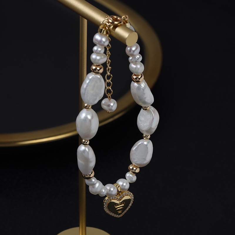 Elegant Pearl Bracelet