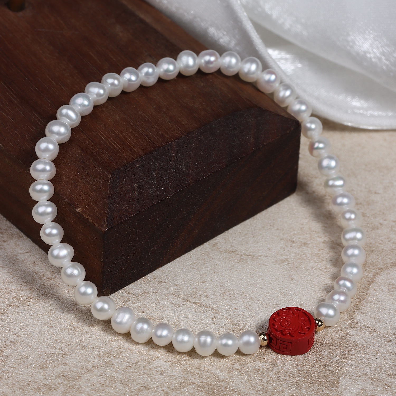 Elegant Pearl Bracelet