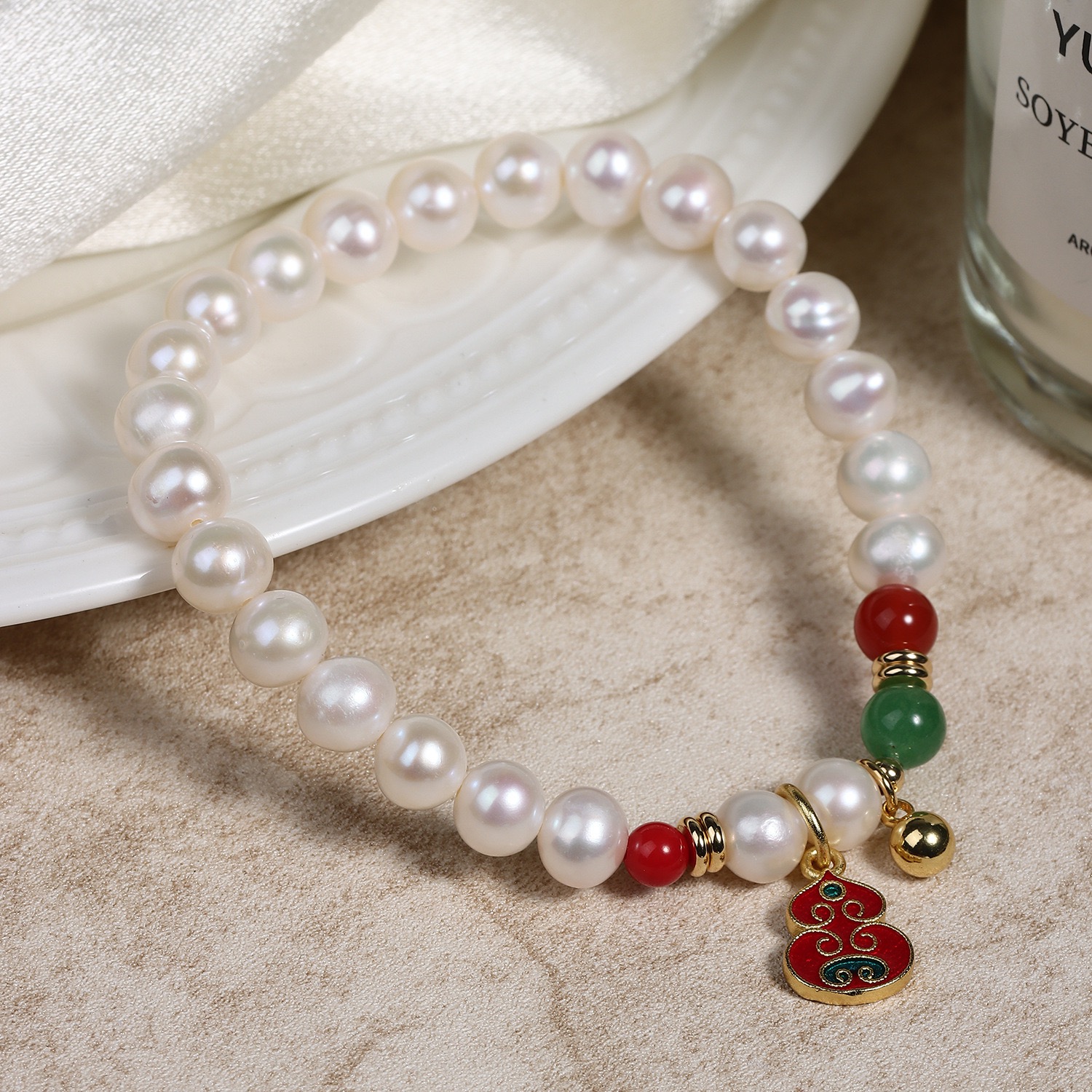 Elegant Pearl Bracelet