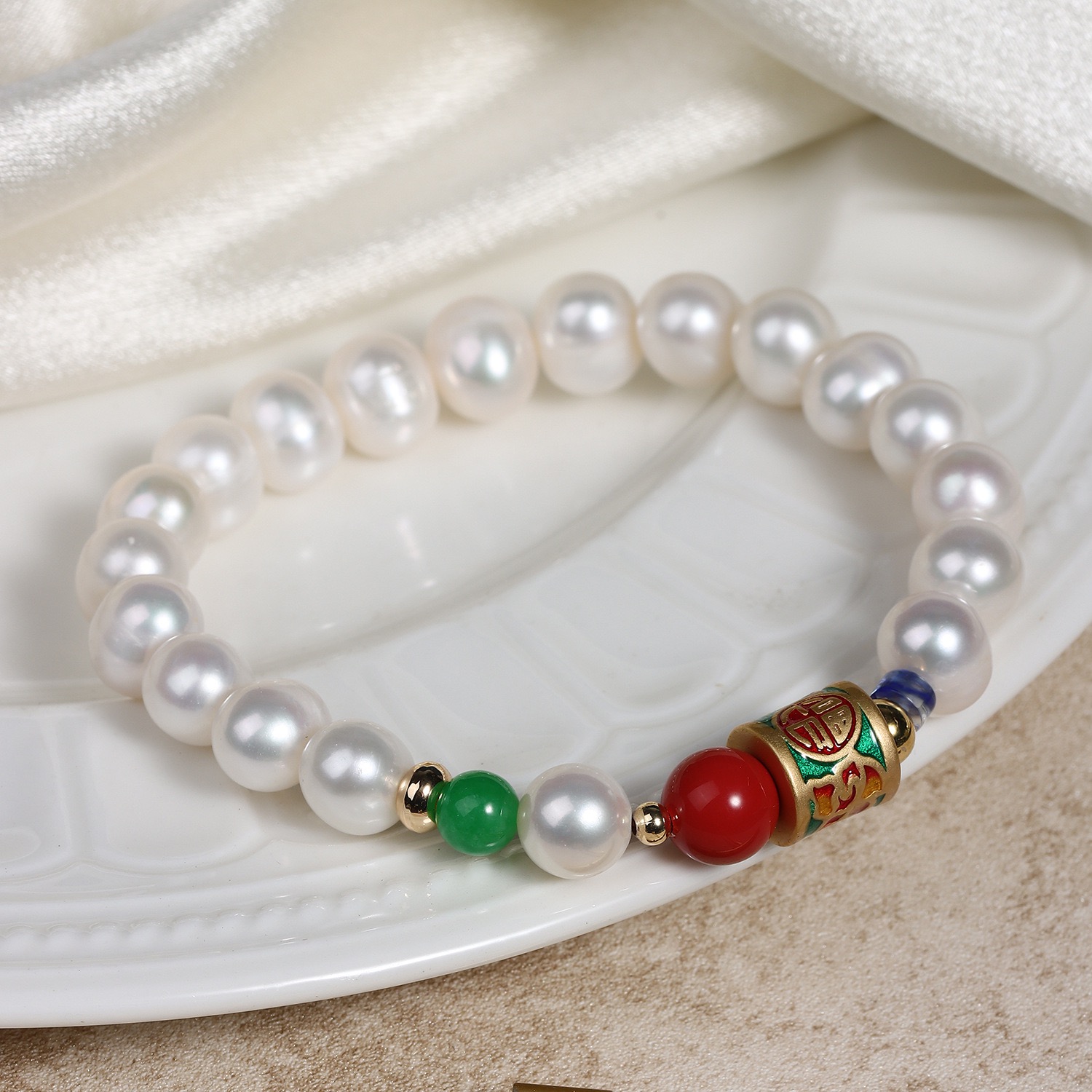 Elegant Pearl Bracelet
