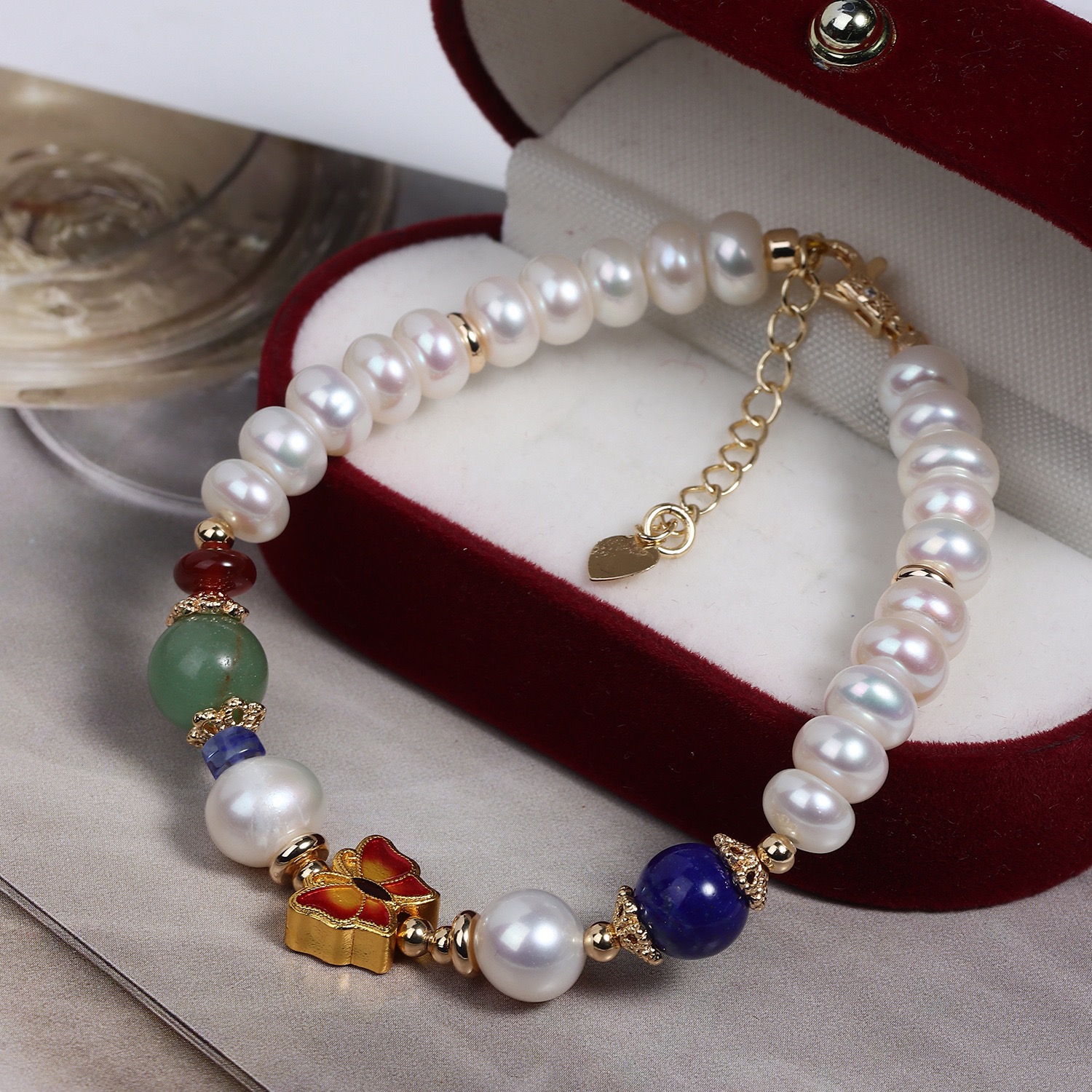 Elegant Pearl Bracelet
