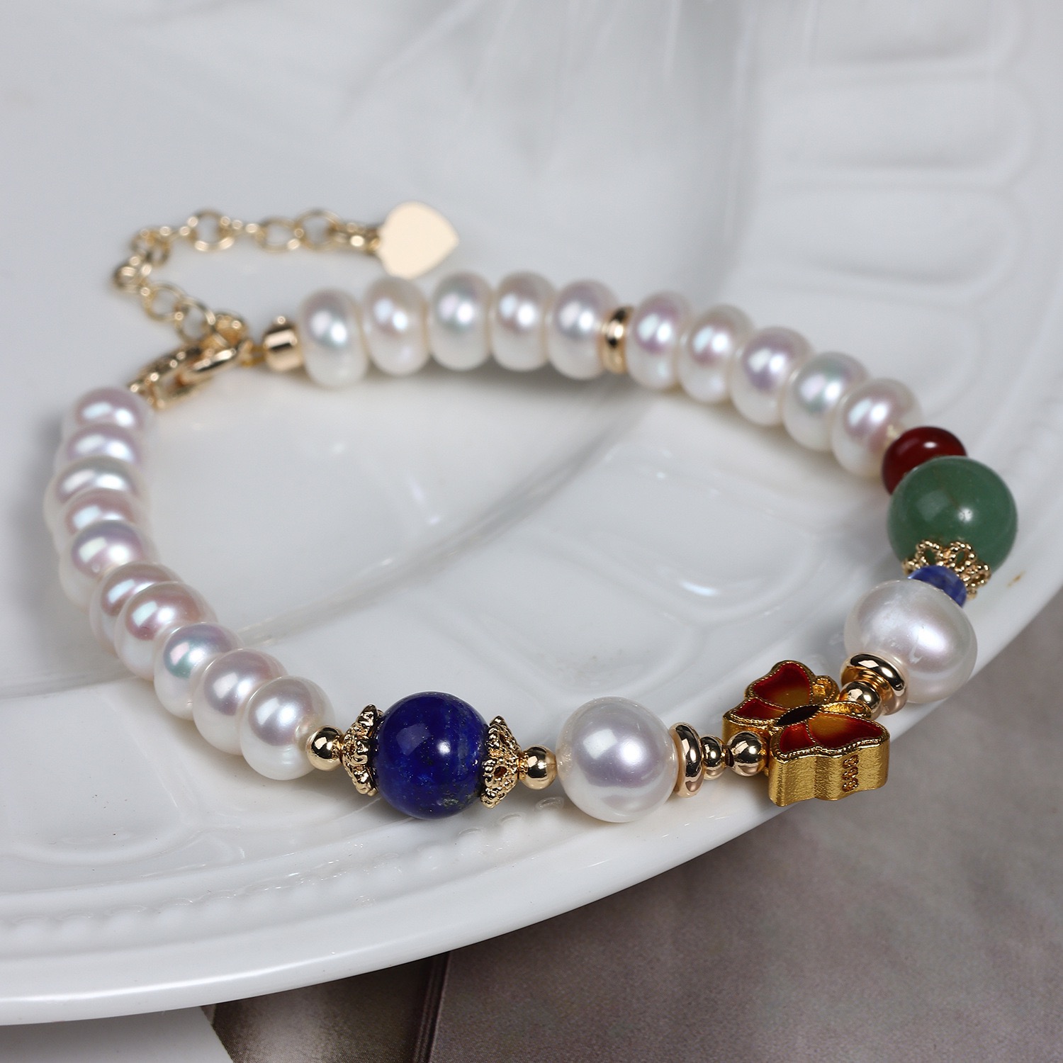 Elegant Pearl Bracelet