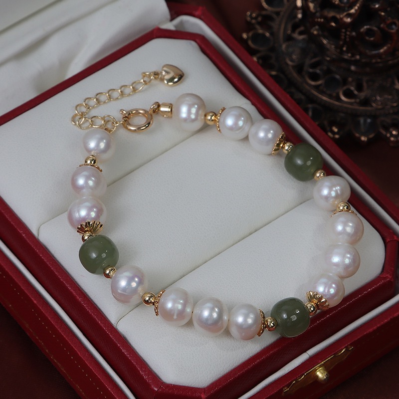 Pearl and Jade Bracelet